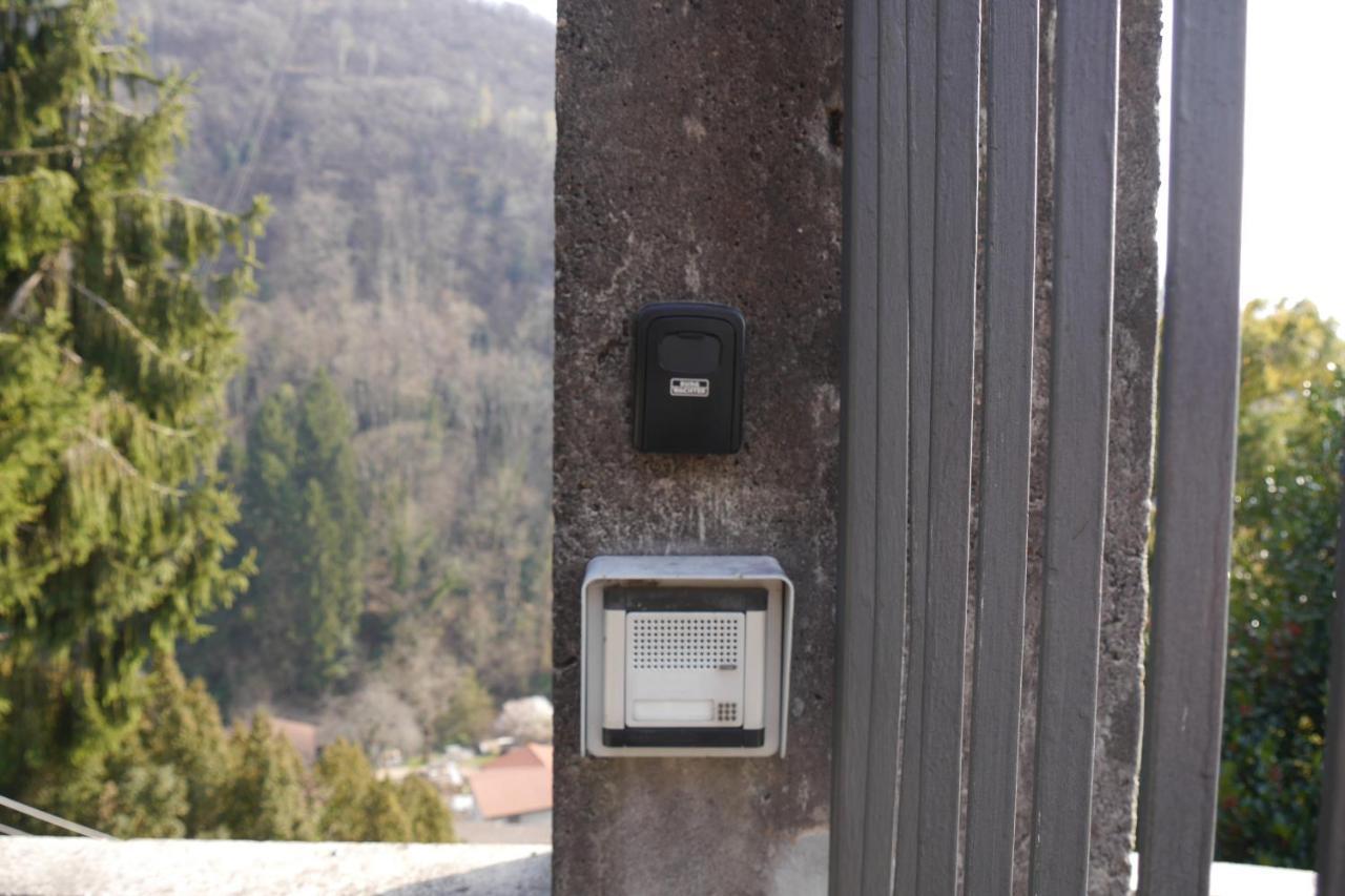 Casa Colmegna Mit Traumhaften See- Und Bergblick Luino Exteriér fotografie