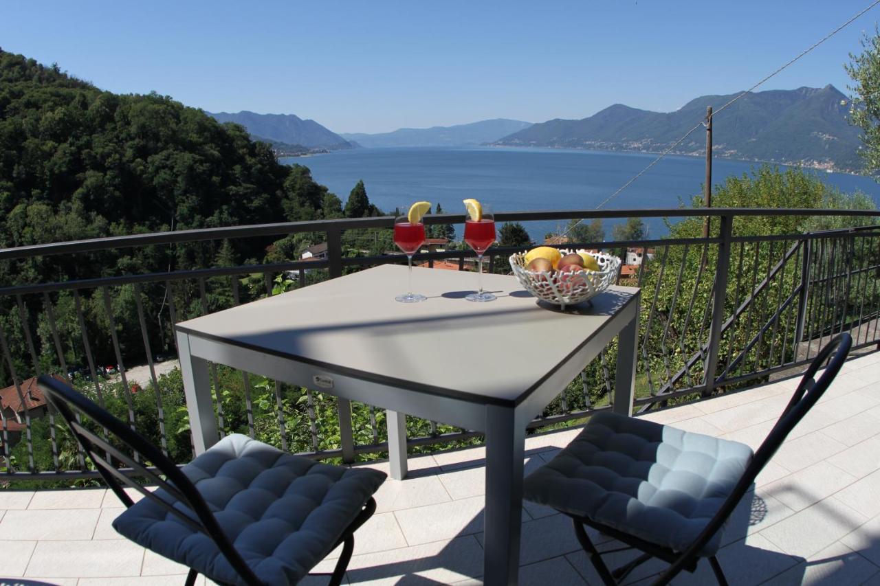 Casa Colmegna Mit Traumhaften See- Und Bergblick Luino Exteriér fotografie